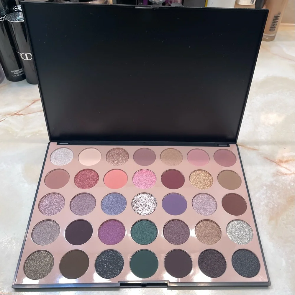 Morphe ~ ‘35C EVERYDAY CHIC’ ~ Eyeshadow Artistry Palette ~ VAULTED, RARE & HTF